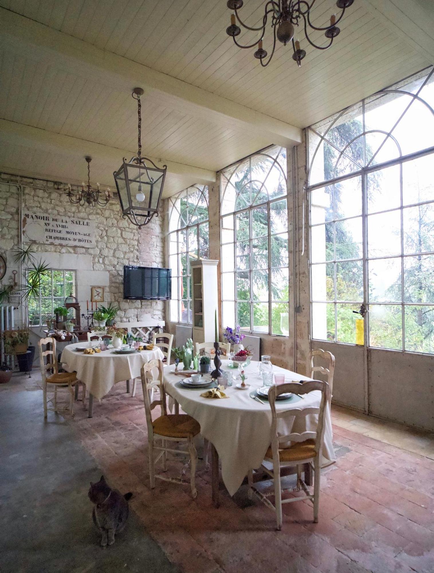 Manoir De La Salle Du Roc Bed & Breakfast *